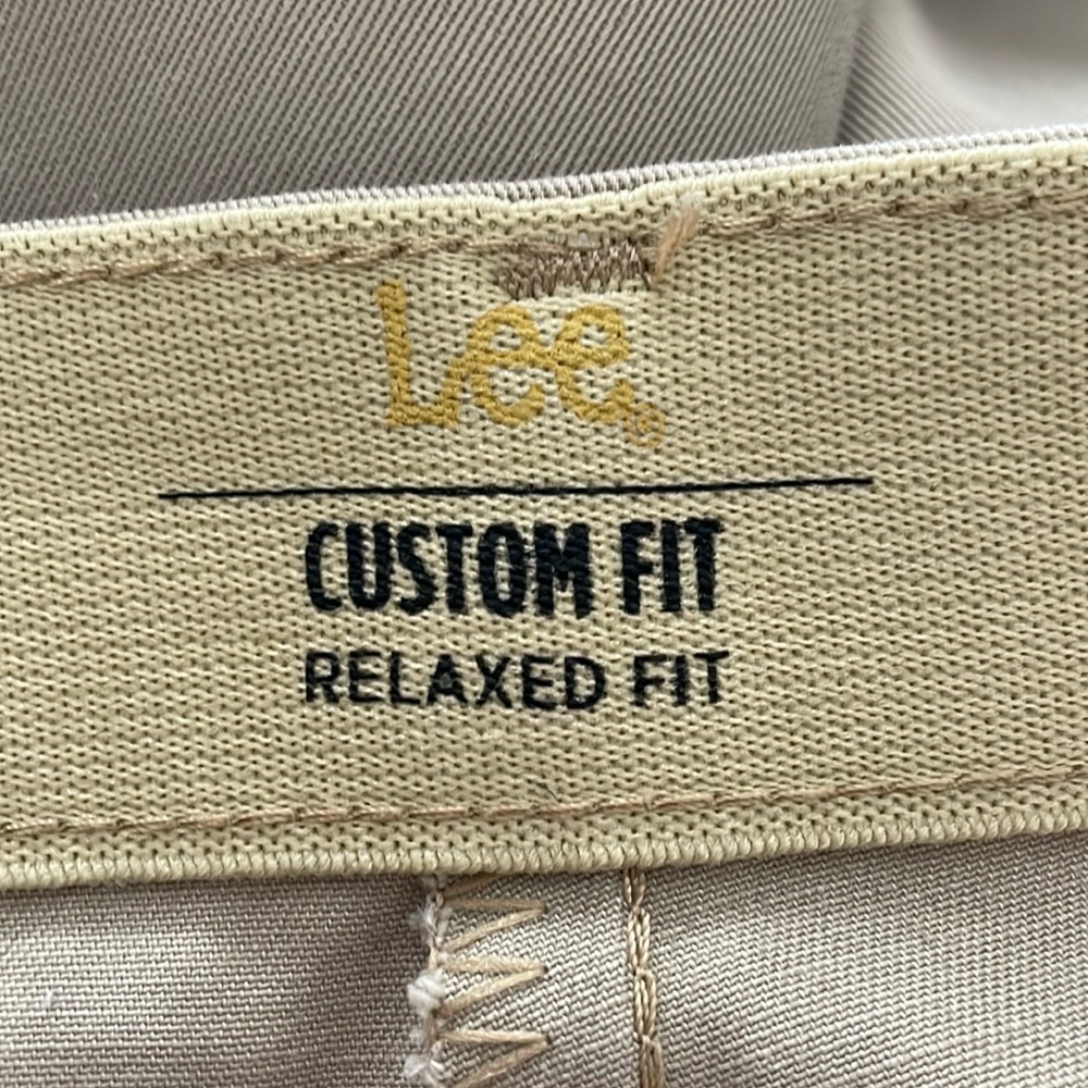 Men’s Lee Relaxed Fit Chino with comfort stretch waist band